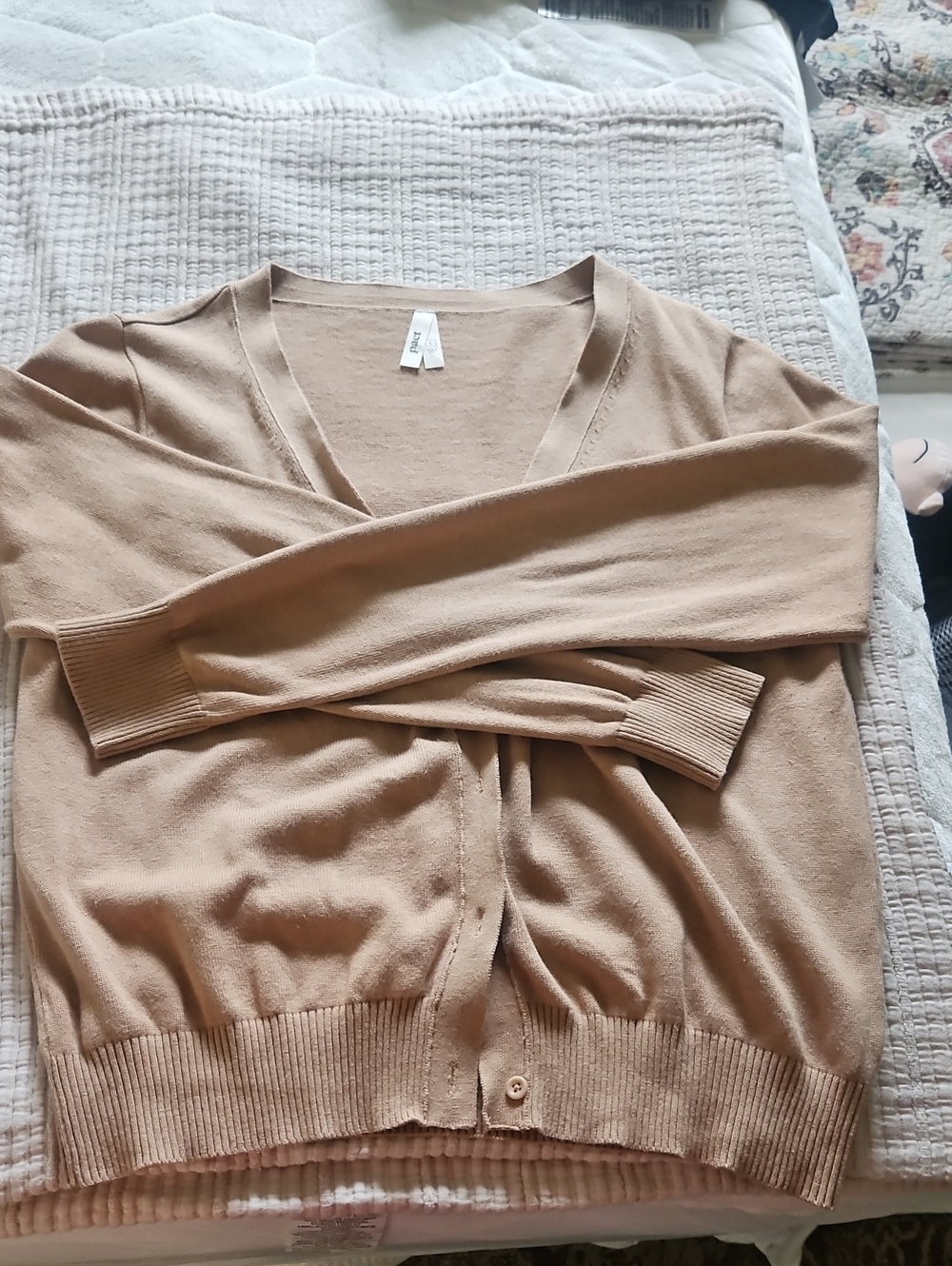 Pact Cardigan, EUC, L